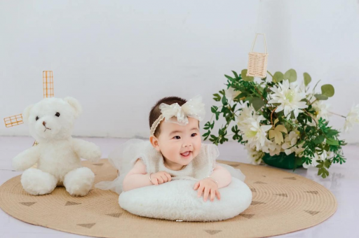 敦煌宝宝三个月抬头不稳